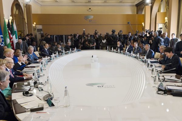 ישיבת הסיכום של ועידת הG7 באיטליה (AP Photo/Domenico Stinellis)