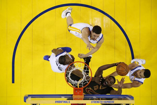 משחק ה-NBA - קליבלנד נגד סן-פרנסיסקו (צילום: AP Photo/Marcio Jose Sanchez, Pool)