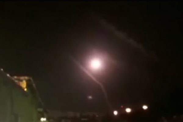 שיגור הטיל באירן (PressTV News Videos)