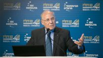 פרופ' יעקב פרנקל בכנס הרצליה (צילום: חגי פריד).