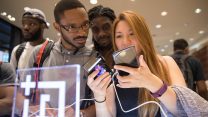ארוע ההשקה של המכשיר oneplus 5 בניו יורק (צילום: נועם רבקין פנטון \ פלאש90)