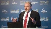 ליברמן בכנס הרצליה (צילום: חגי פריד)