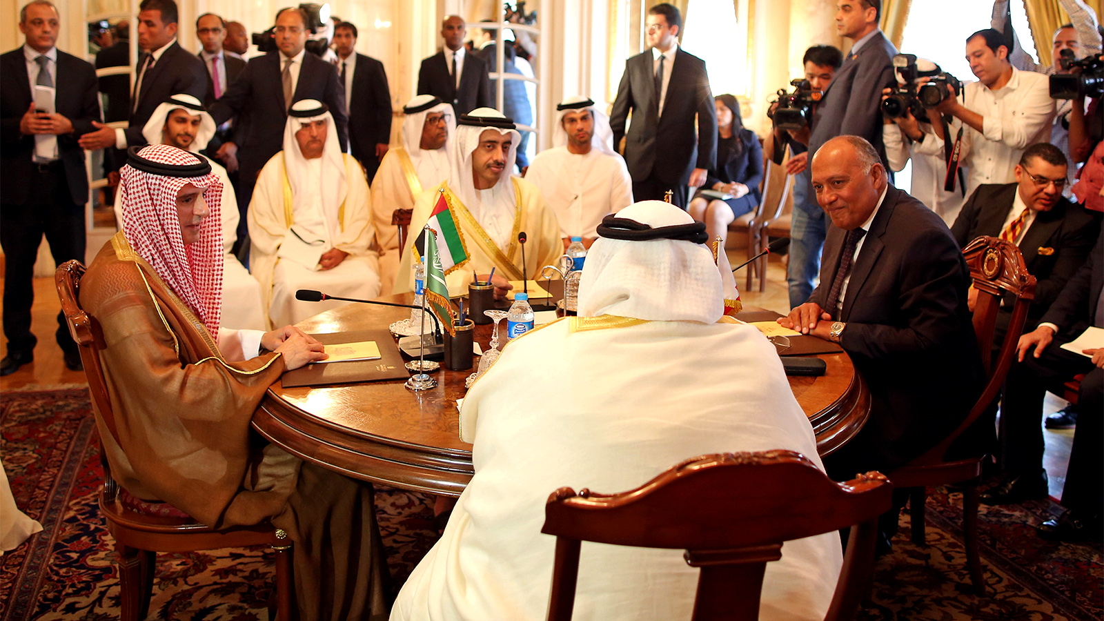 שרי החוץ של סעודיה, איחוד האמירויות, מצרים ובחריין בפגישה במצרים. (צילום: Khaled Elfiqi, Pool, via AP).