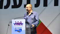 יו"ר ההסתדרות אבי ניסנקורן בוועידת נעמ"ת ה-21 (צילום: אידאה).