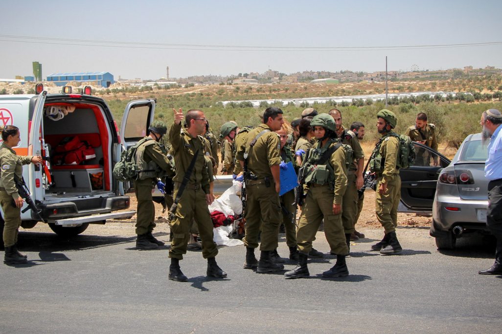 זירת ניסיון פיגוע (צילום ארכיון: גרשון אלינסון/ פלאש 90)