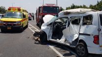 תאונת הדרכים בכביש בין מושב עבדון ליישוב מנות (צילום: תיעוד מבצעי מד"א).