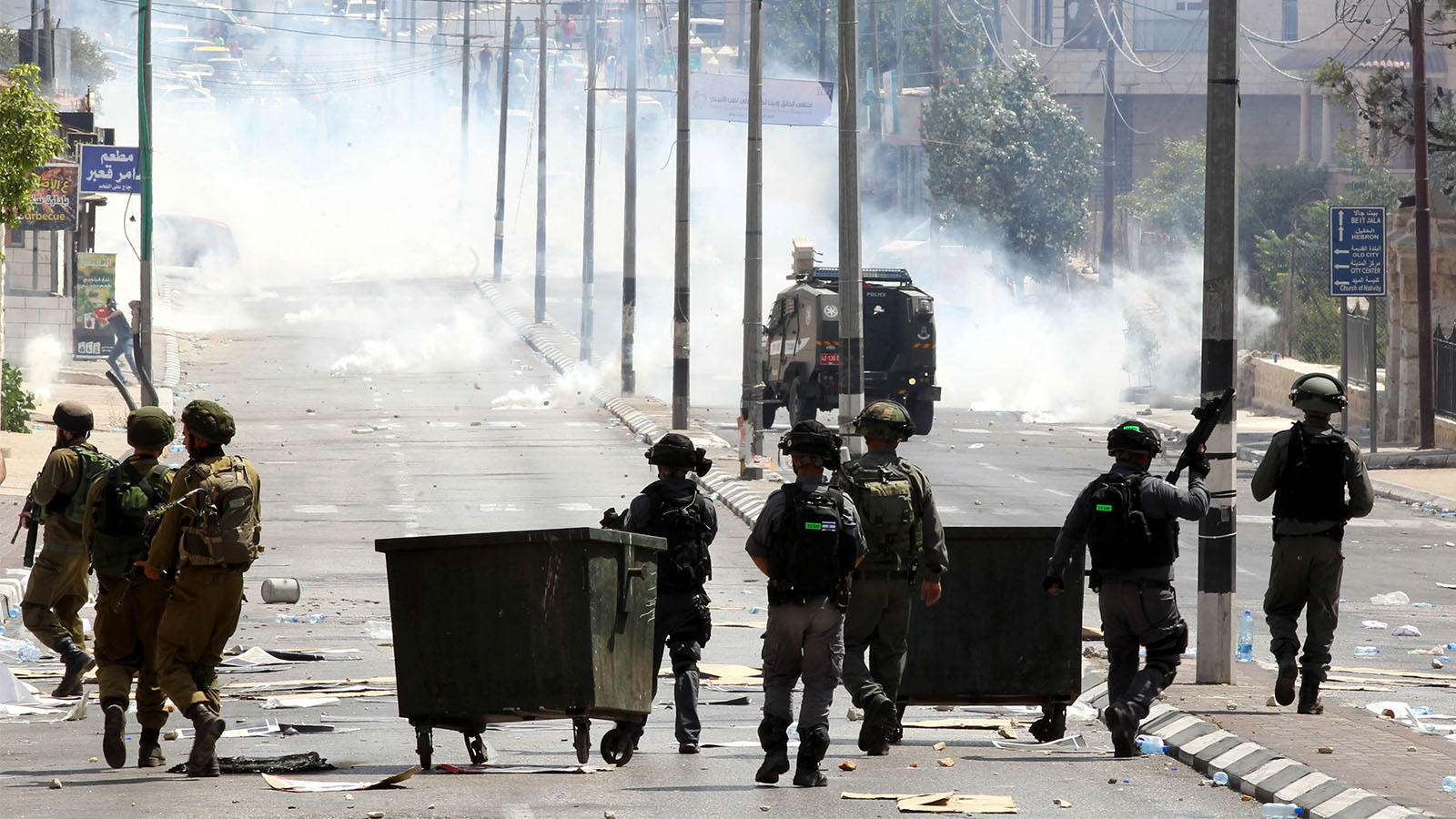 כוחות צה&quot;ל בעימותים עם מפגינים פלסטיניים בגזרת בית-לחם (צילום: וויסאם האשלמון / פלאש 90)