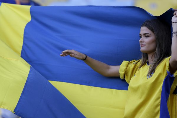 אוהדת נבחרת שוודיה (צילום ארכיון: AP Photo/Leo Correa).