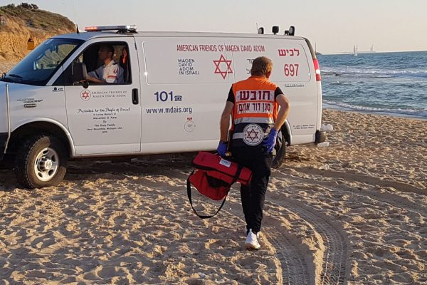 גופתו של גבר בן 25 נפלטה לחוף באשדוד