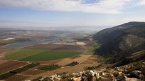 מבט על העמק מהר הגלבוע (צילום: מתניה טאוסיג / פלאש90).