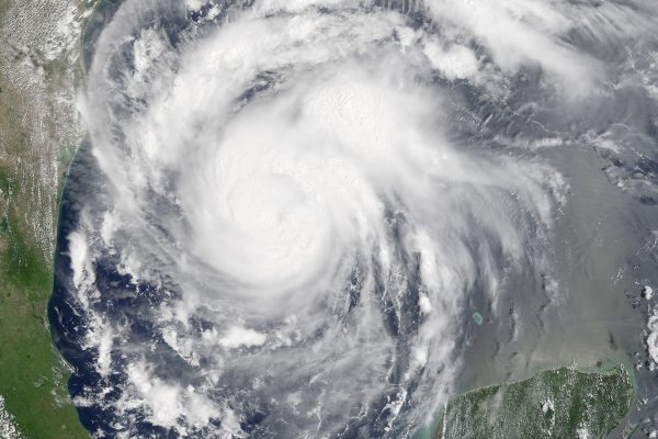 הוריקן הארווי במפרץ מקסיקו בדרכו לחופי טקסס (צילום: NASA via AP).