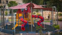 גן משחקים ריק, ירושלים (צילום: Shutterstock)