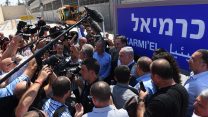 ראש הממשלה בנימין נתניהו ושר התחבורה ישראל כץ חונכים את קו הרכבת בין אחיהוד לכרמיאל (צילום: קובי גדעון/ לע"מ)