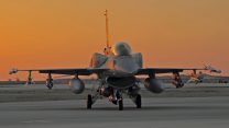 מפציץ F-16 של חיל-האוויר (צילום ארכיון: עופר צידון).