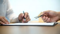 העברת מפתחות (צילום אילוסטרציה: Shutterstock).