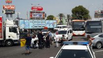 חסימת כביש בצומת חוצות המפרץ (קרדיט: הנכים הופכים לפנתרים)