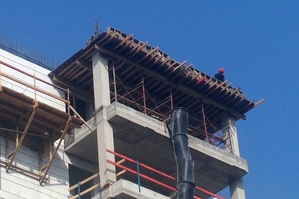 חברי הכנסת איל בן ראובן (המחנה הציוני) ועבד אלחכים חאג' יחיא (הרשימה המשותפת), ביקרו בשני אתרי בנייה באיזור השרון בהן היו תאונות חמורות במהלך אוגוסט האחרון (צילום: דוברות איל בן ראובן) חברי הכנסת איל בן ראובן (המחנה הציוני) ועבד אלחכים חאג' יחיא (הרשימה המשותפת), ביקרו בשני אתרי בנייה באיזור השרון בהן היו תאונות חמורות במהלך אוגוסט האחרון (צילום: דוברות איל בן ראובן)
