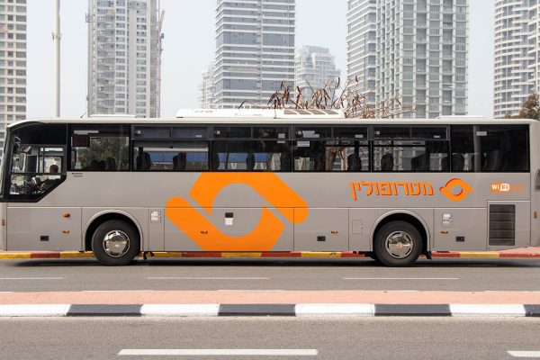 אוטובוס של חברת מטרופולין בתל אביב (צילום: Shira15/ ויקימדיה)