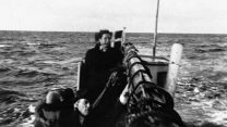 יהודים עעל סירה מדנמרק לשבדיה ספטמבר 1943 (צילום: Båd med jøder på vej fra Falster til Ystad i Sverige/ ויקימדיה)