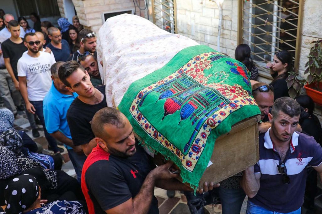 הלוויתו של יוסף עותמאן, שנרצח  הבוקר ע"י מחבל, בעת שאיבטח את הישוב הר-אדר (צילום: הדס פרוש / פלאש90).