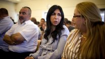 גילה אדרעי, יו"ר ועד עובדי רכבת ישראל (צילום: יונתן סינדל / פלאש 90)