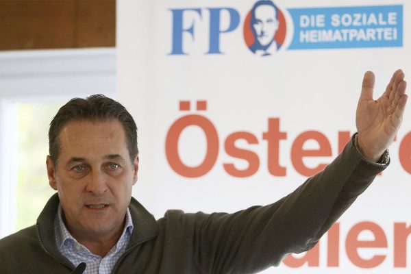 היינץ כריסטיאן-שטראכה, יו"ר מפלגת הFPO האוסטרית (AP Photo/Ronald Zak)