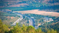 מחלף שער הגיא (צילום: אורן פלס / פיקיויקי).