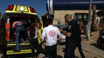 אתר תאונת הבנייה ברחוב יצחק בשביס זינגר בתל אביב (צילום: מד"א)