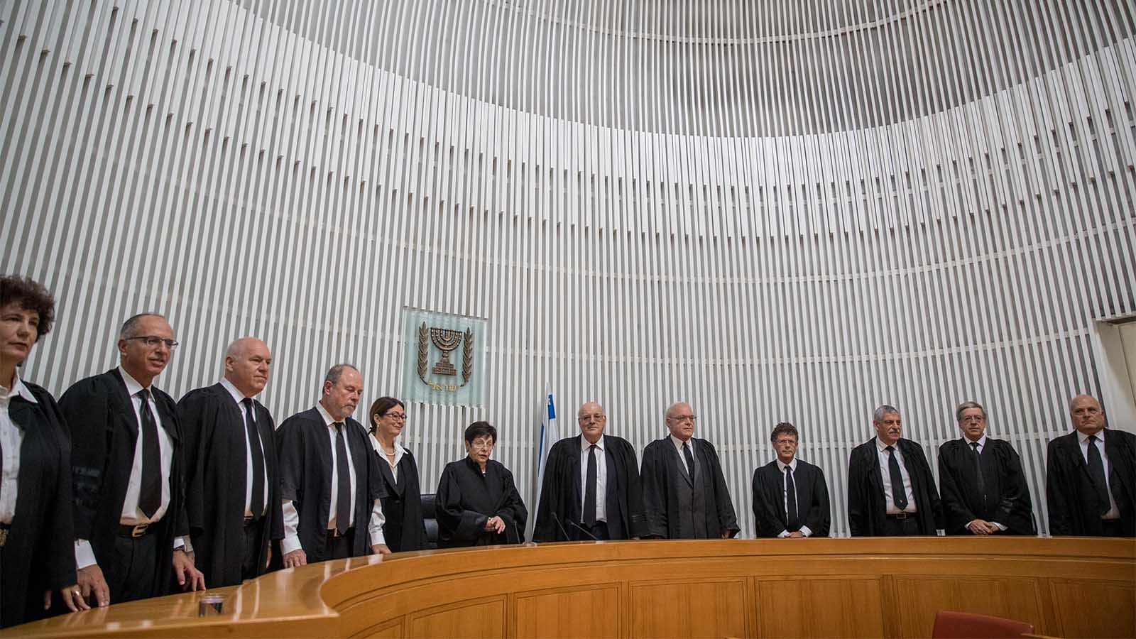 שופטי בית המשפט העליון בטקס הפרישה של נאור (צילום: יונתן זינדל/ פלאש 90)
