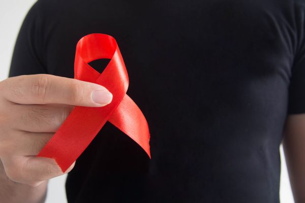 סמל יום האיידס הבינלאומי (shutterstock)