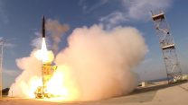ניסוי במערכת חץ 3 ליירוט טילים, דצמבר 2015 (United States Missile Defense Agency)