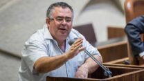 דוד ביטן במליאת הכנסת (צילום: יונתן זינדל/ פלאש 90)