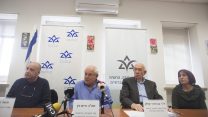שר העבודה והרווחה חיים כץ במסיבת עיתונאים בנושא המשבר המתמשך במעונות חסות הנוער, 25 דצמבר 2017 (צילום: ליאור מזרחי)