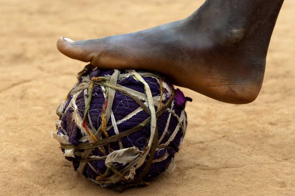 כדורגל ברואנדה (Photo by FLPA/REX/Shutterstock)