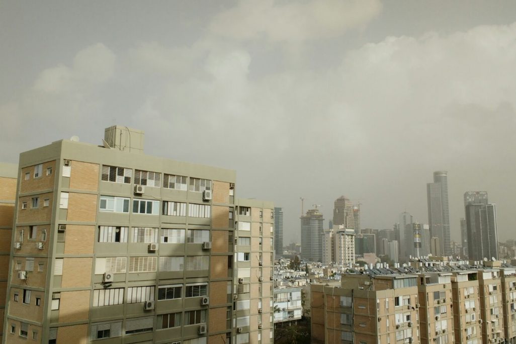 שמיים מעוננים בתל אביב (צילום ארכיון: יאיר ויטמן)