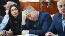 השר לביטחון פנים ארדן ישיבת ממשלה על תקציב המדינה. 11 בדצמבר (צילום: אלכס קולומויסקי)