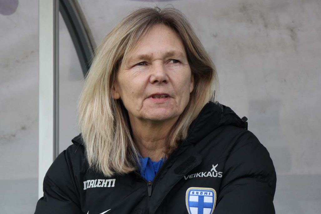 מאמנת נבחרת פינלנד בכדורגל אנה סיגנול (תמונה באדיבות המצולמת)