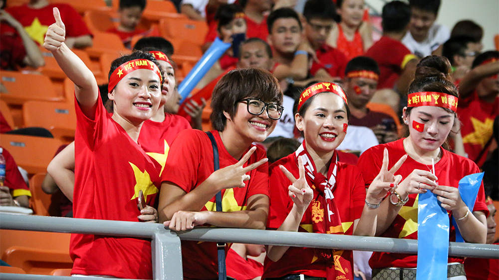 אוהדות נבחרת וייטנאם בכדורגל (צילום ארכיון: VOXSPORTS VOXER / Flickr).