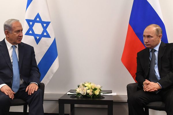 ראש הממשלה בנימין נתניהו ונשיא רוסיה ולדימיר פוטין בביקור במוסקבה (צילום: קובי גדעון / פלאש 90).