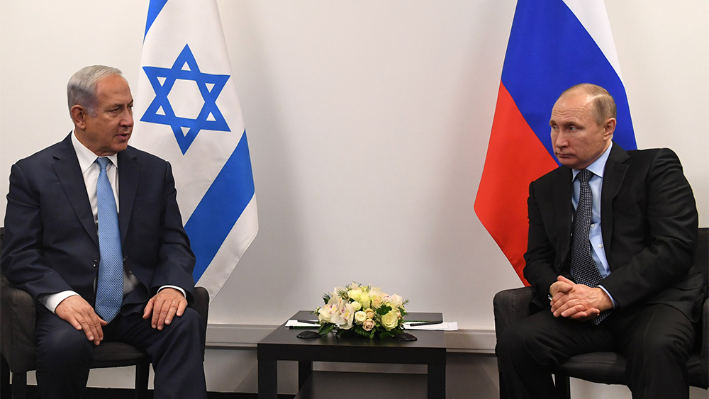 ראש הממשלה בנימין נתניהו ונשיא רוסיה ולדימיר פוטין בביקור במוסקבה (צילום: קובי גדעון / פלאש 90).