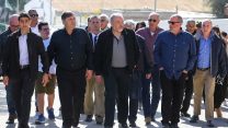 שר הביטחון אביגדור ליברמן מסייר בכפר עזה, 31 בינואר 2018. (צילום: פלאש90)