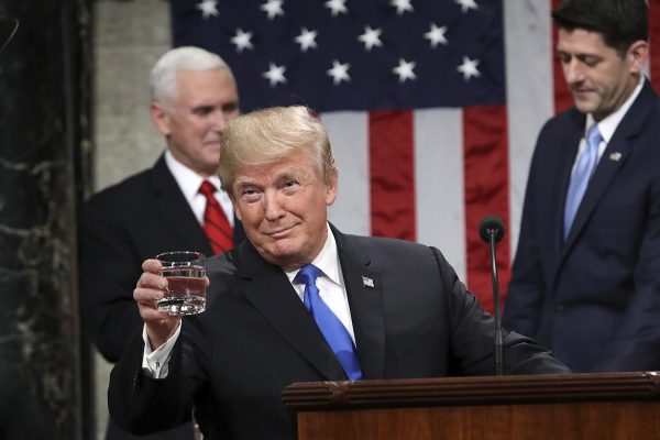 נשיא ארה"ב טראמפ נואם את נאום 'מצב האומה' בקונגרס. 30 בינואר (צילום:Win McNamee/Pool via AP)