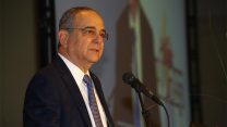 נשיא התאחדות התעשיינים, שרגא ברוש, בכנס תעשיינים (צילום: ספי שילה)
