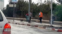 עובדים בפיר תקשורת של בזק, פברואר 2018 (צילום ארכיון: עובדי בזק)