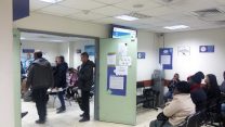לשכת פלורנטין של רשות האוכלוסין וההגירה (צילום: אסף צבי)