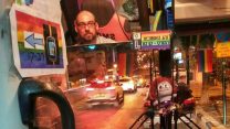האוטובוס הצבעוני של אריה הנהג (צילום: מירי לופוביץ')