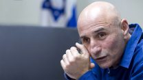 עופר שלח (צילום: מרים אלסטר / פלאש 90).