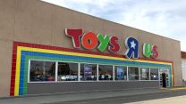 חנות toys r us בארצות הברית (Sheila Fitzgerald / Shutterstock.com)
