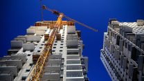 מנוף באתר בניה (צילום אילוסטרציה: Shutterstock).