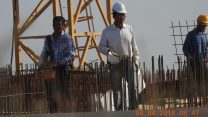עובדי בניין (צילום ארכיון: באדיבות ועד המנופאים)